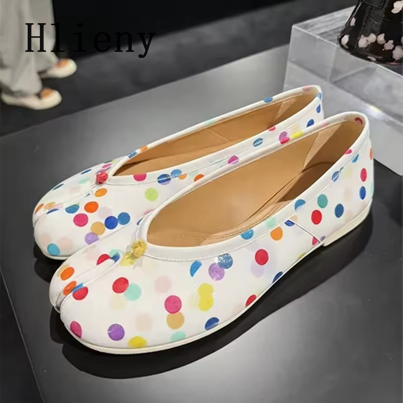 Street Fashion Walk - Hlieny ファッションカラフルな水玉模様のスプリットトゥ女性バレエフラット甘い春夏タビウォーキングローファーカジュアルダンス怠惰な靴