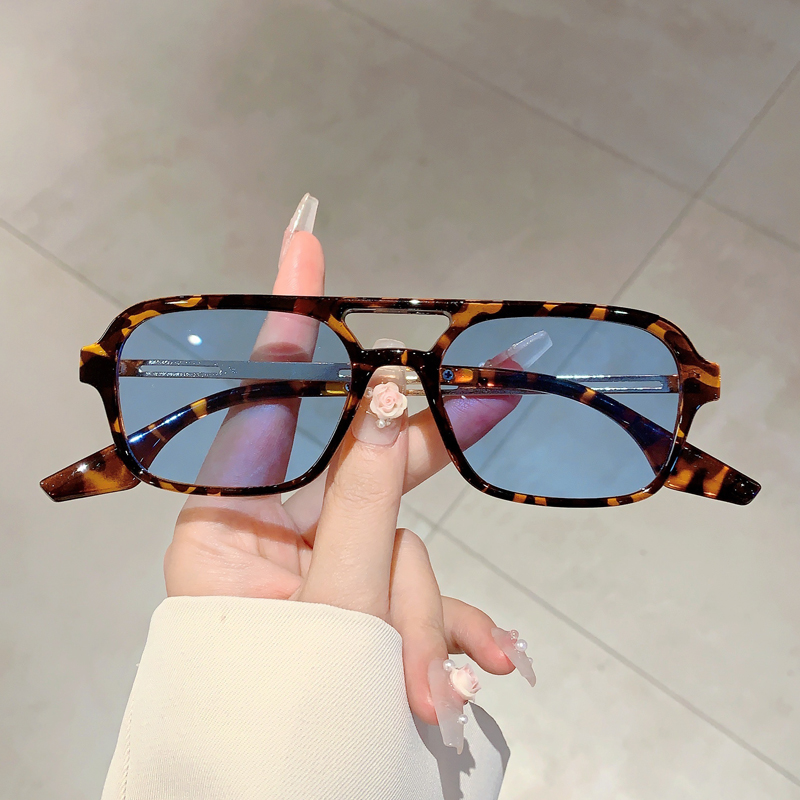 Street Fashion Glasses - トレンドの女性用ダブルビームサングラス、スクエア型サマーサンシェード、旅行やハイキング、UV保護、運転用デザインサングラス