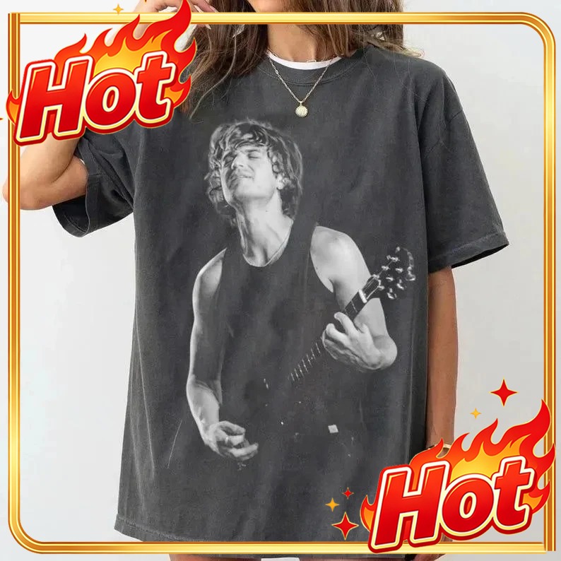 カスタムトップ DJO ジョー・キーリーポスタープリント T - Street Fashion Poster のレビューと価格