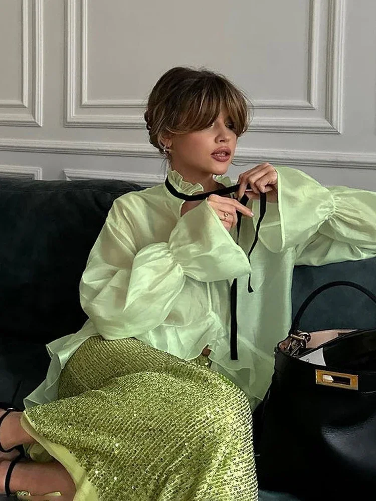 女性用ホワイトラッフルヘムタイネックブラウス、ハイネックフレ - Fashion Street Night のレビューと価格