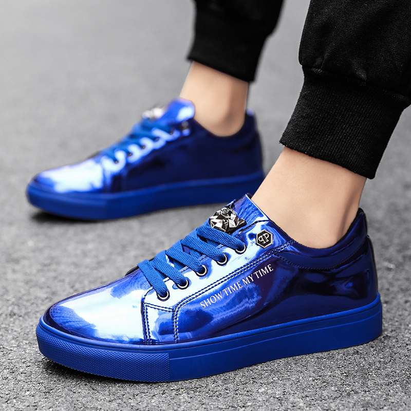 高級メンズカジュアルスニーカー、ブルーの光沢のあるファッショ - Street Fashion Walk のレビューと価格