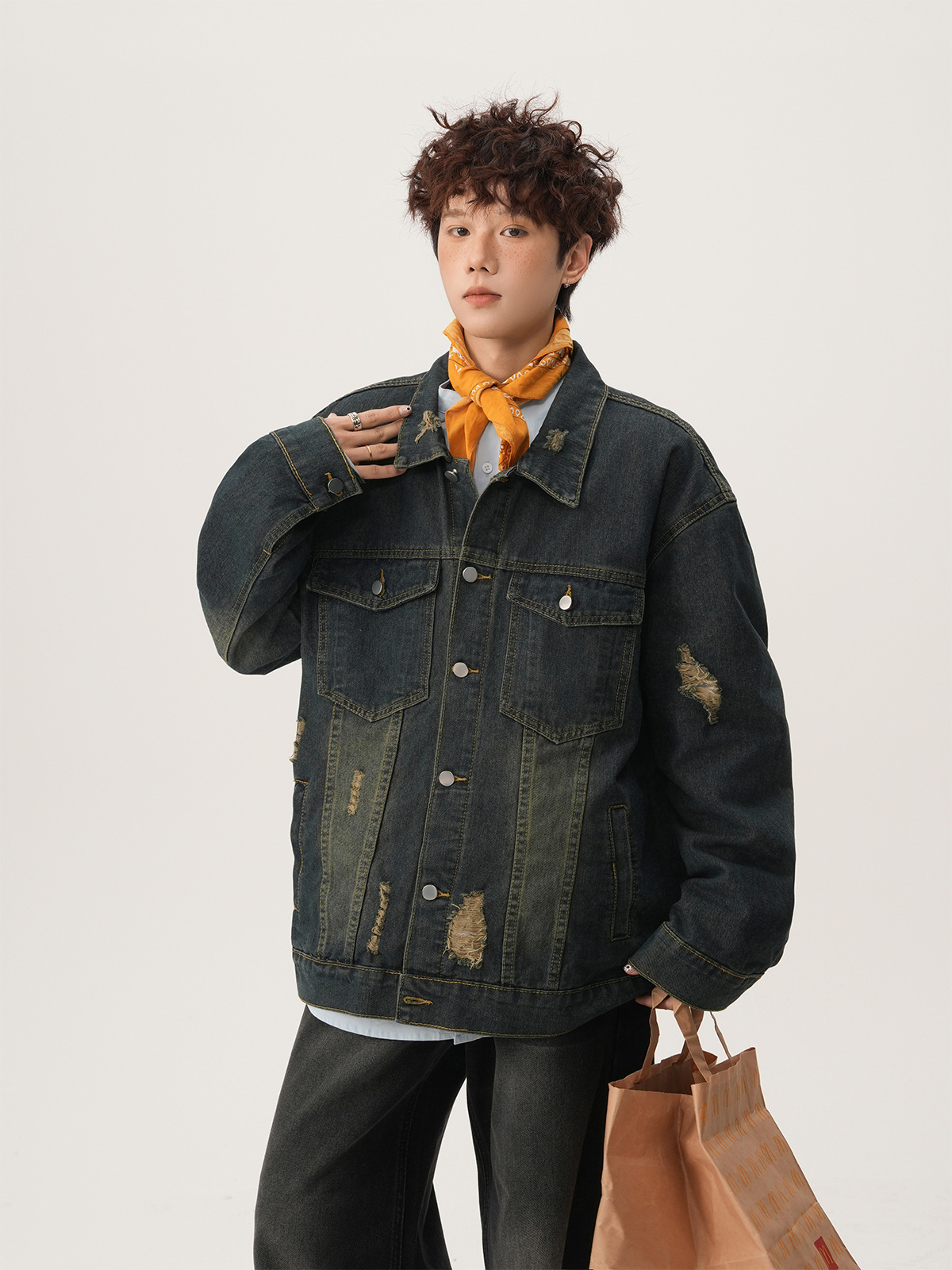 アメリカンハイストリート リップドデニムジャケット 秋のカジ - Street Fashion Denim のレビューと価格