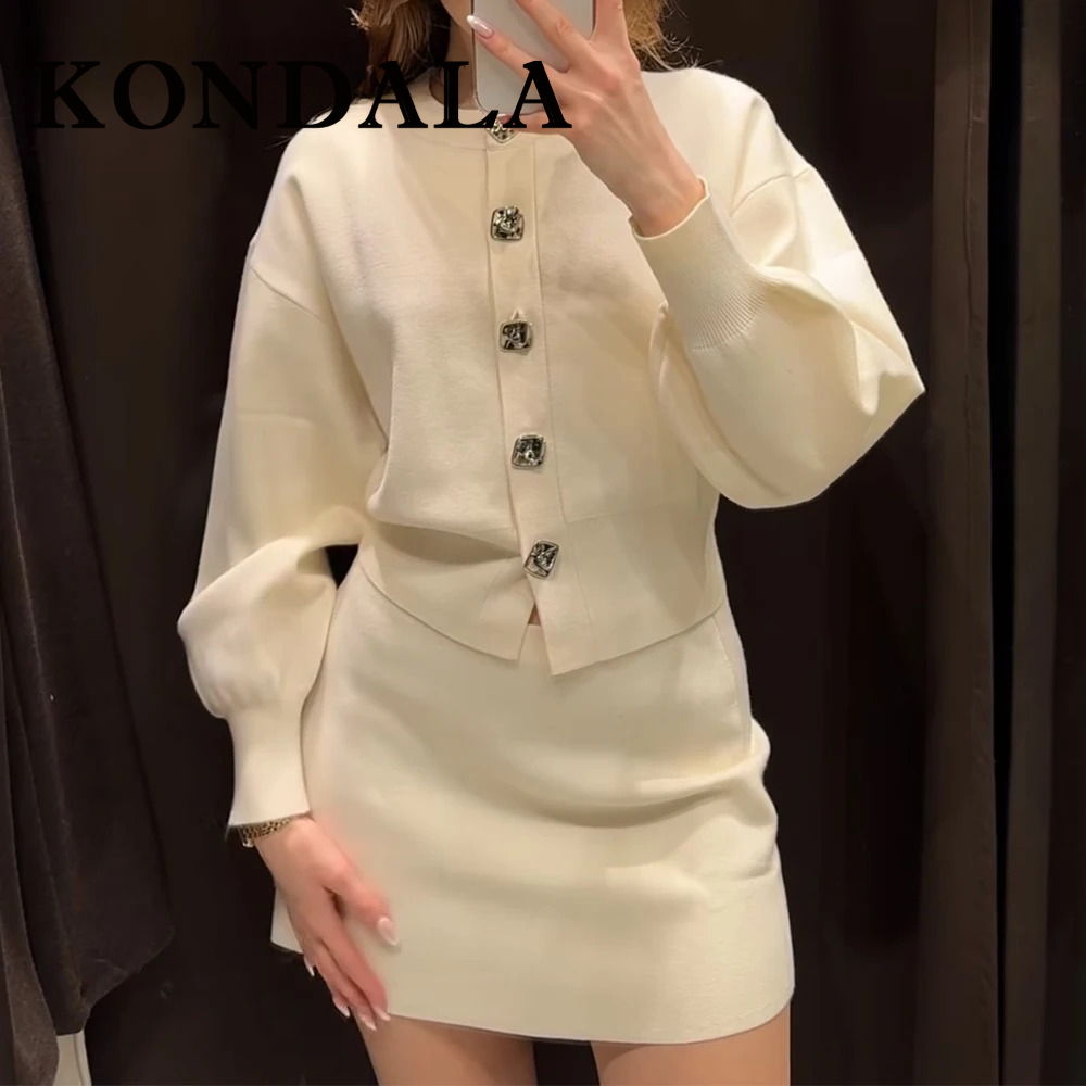 KONDALA シックで豪華なエレガントな白いスーツ、花柄ボ - Fashion Street Night のレビューと価格