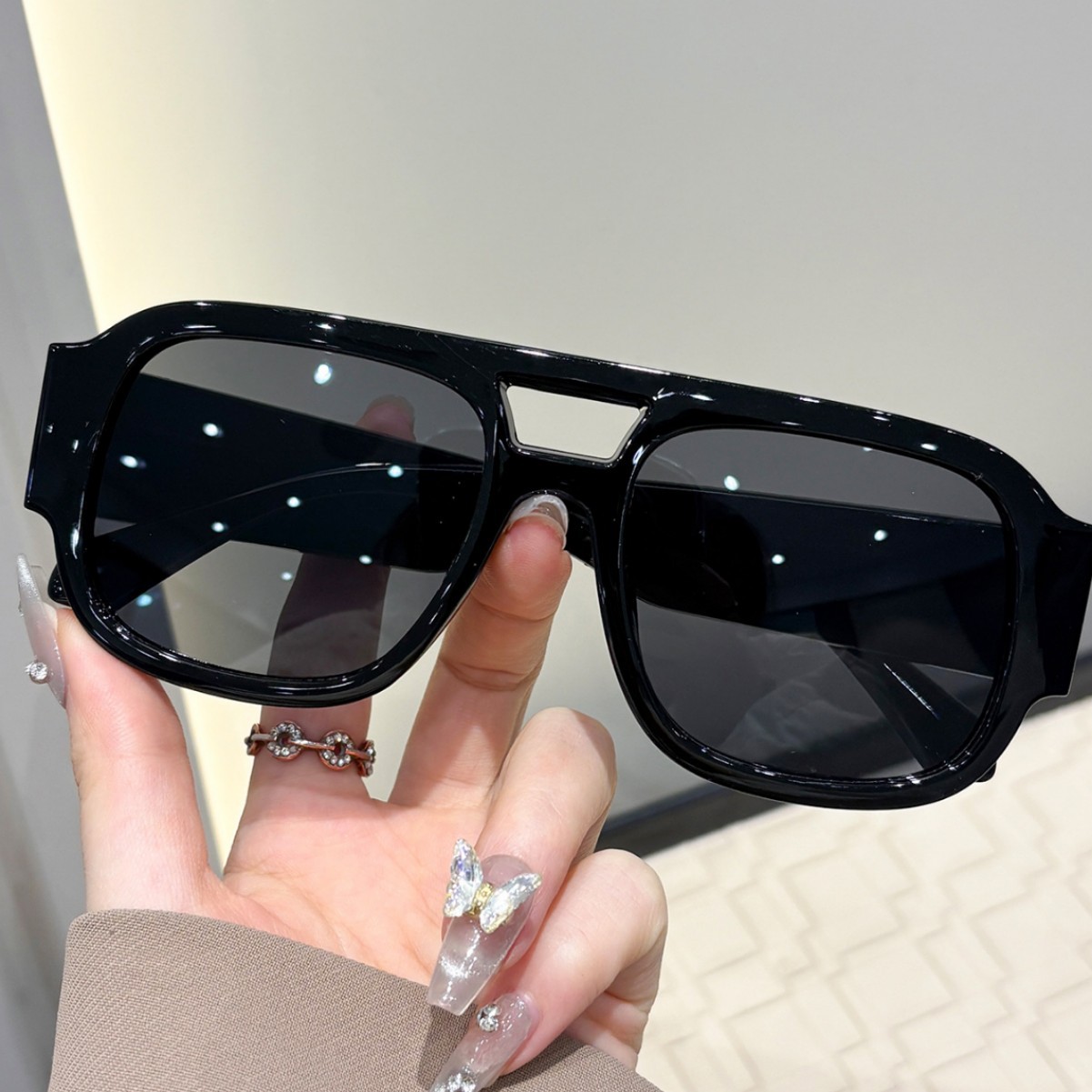 レトロなアビエイターサングラス 新しいY2Kダブルブリッジ  - Street Fashion Glasses のレビューと価格