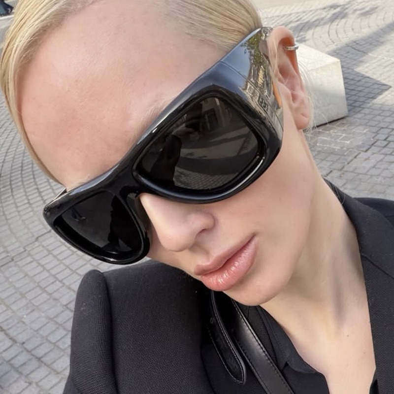 ヴィンテージオーバーサイズスクエアY2Kサングラス メンズ  - Street Fashion Glasses のレビューと価格