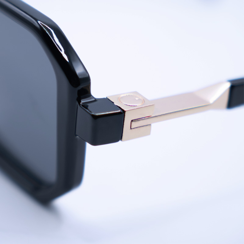 ブラックレトロボックスサングラス、ユニセックスダブルビーム、 - Street Fashion Glasses のレビューと価格